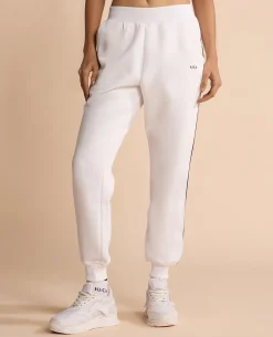 Fleece Tracks White