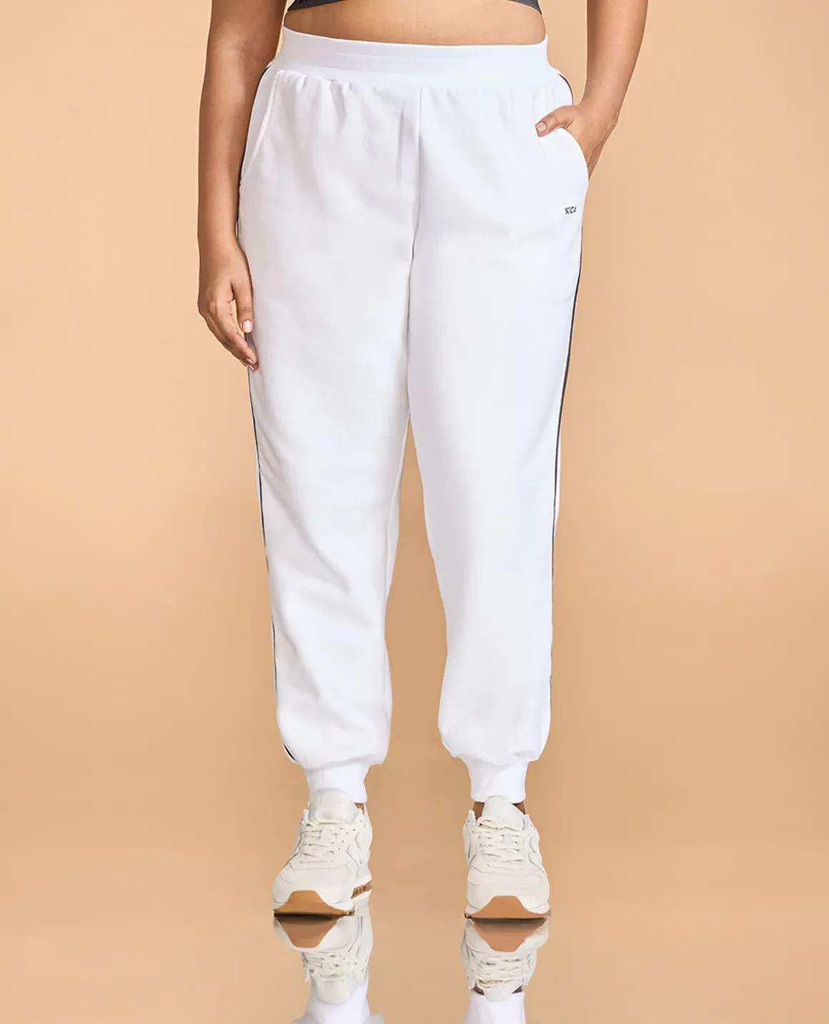 Fleece Tracks White