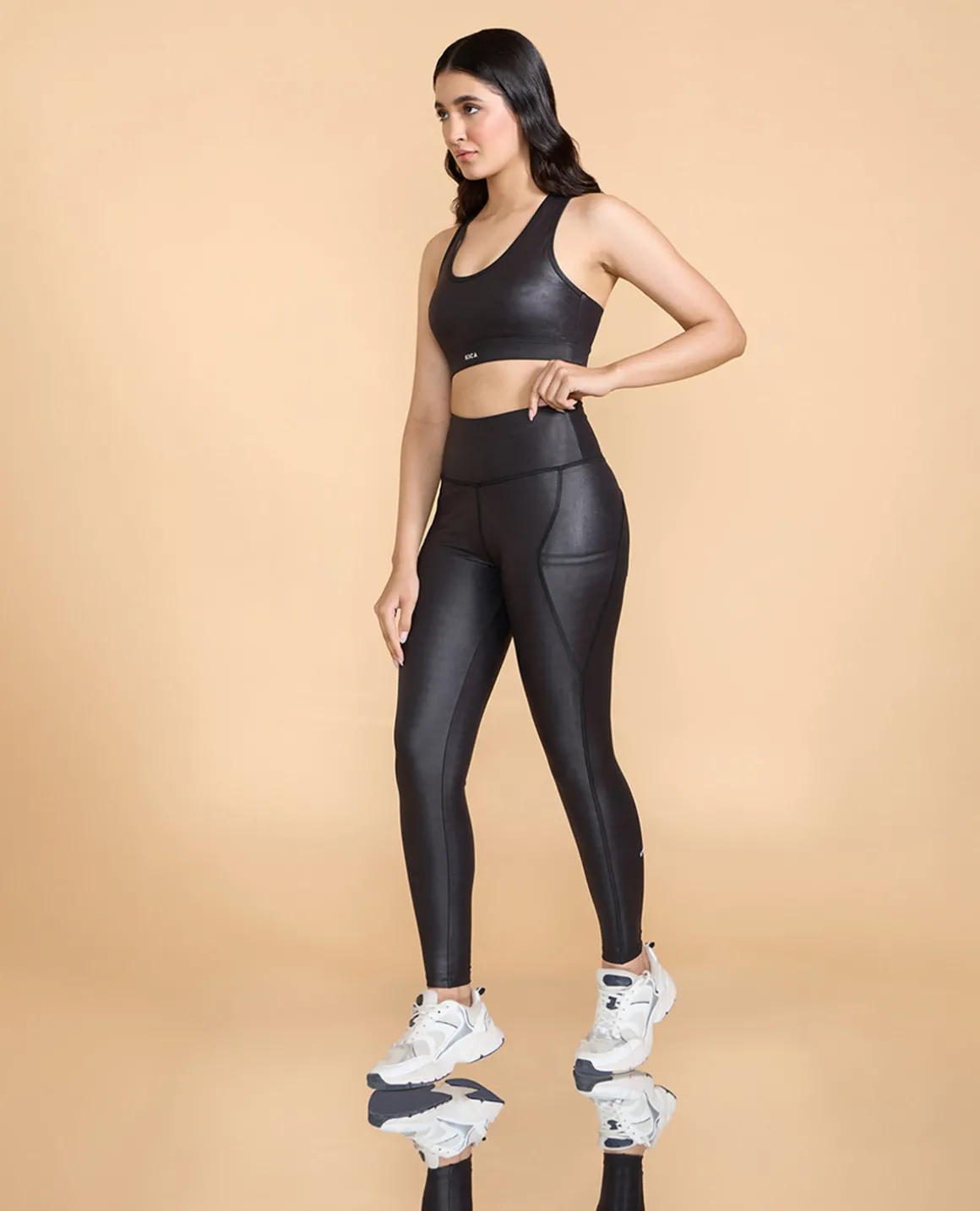Liquid Medium Support Sports Bra