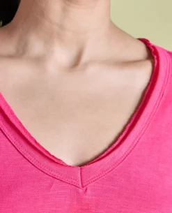 Nykd All Day V Neck Slub Cotton tee - NYLE512 - Raspberry sorbet