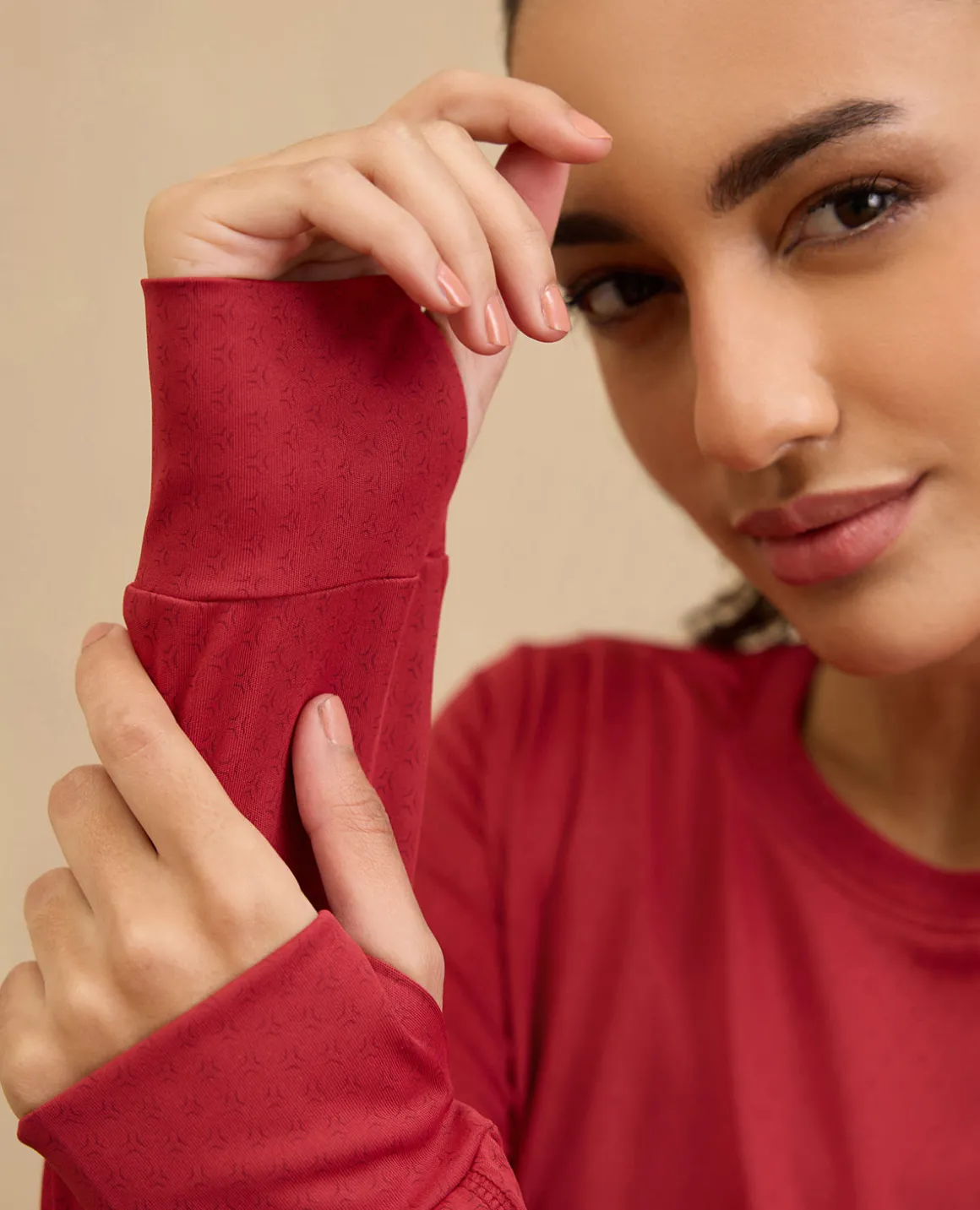 NYKD By Nykaa Back Twist Full sleeve Running Tee -NYK802-Maroon