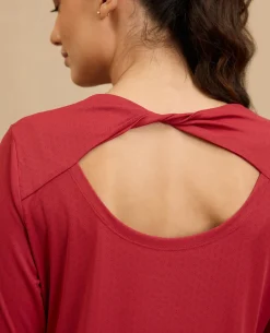 NYKD By Nykaa Back Twist Full sleeve Running Tee -NYK802-Maroon