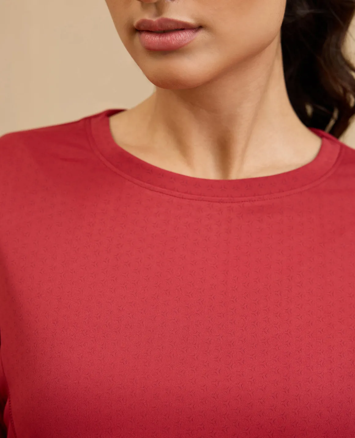 NYKD By Nykaa Back Twist Full sleeve Running Tee -NYK802-Maroon