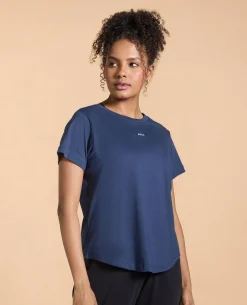Women Solid Cotton Essential Top