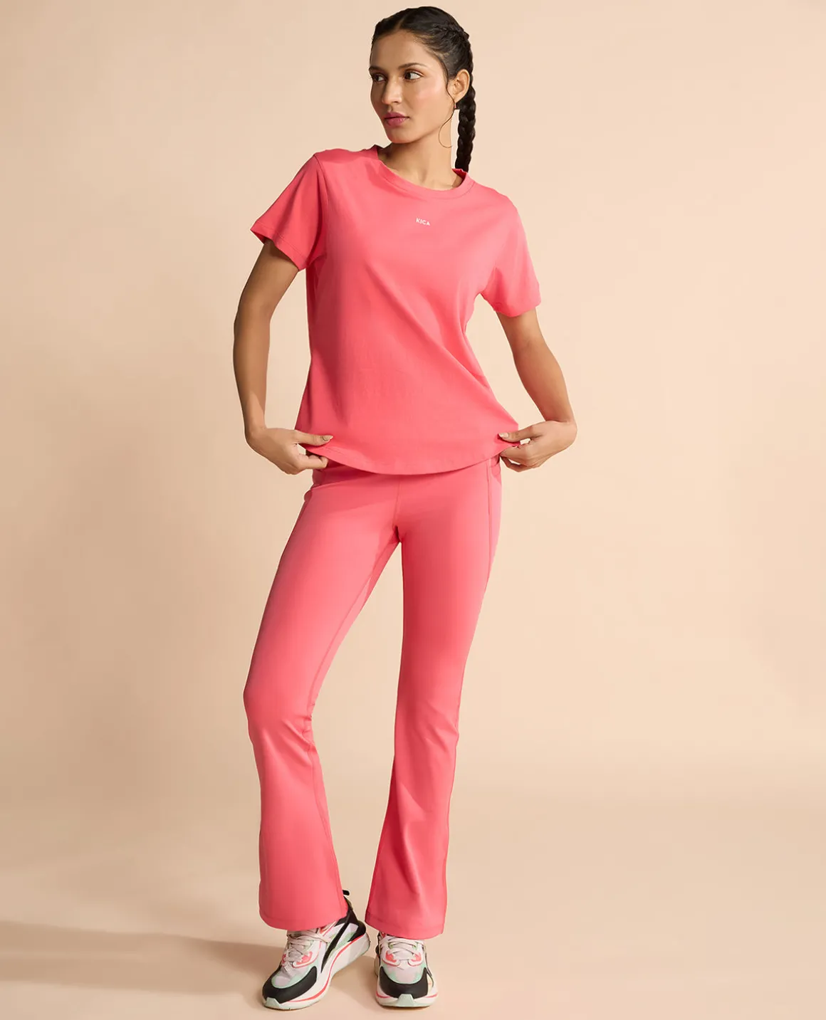 Women Solid Cotton Essential Top Apple